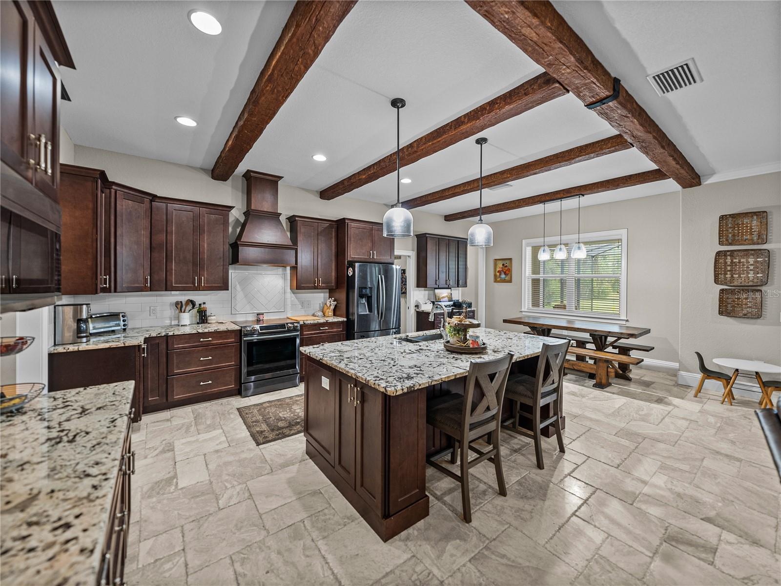 3985 MAMMOTH GROVE RD