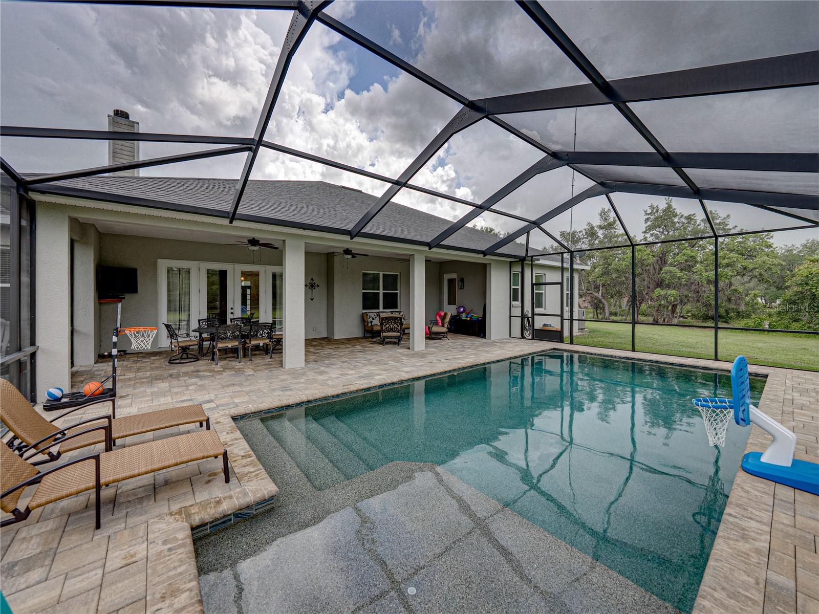 3985 MAMMOTH GROVE RD