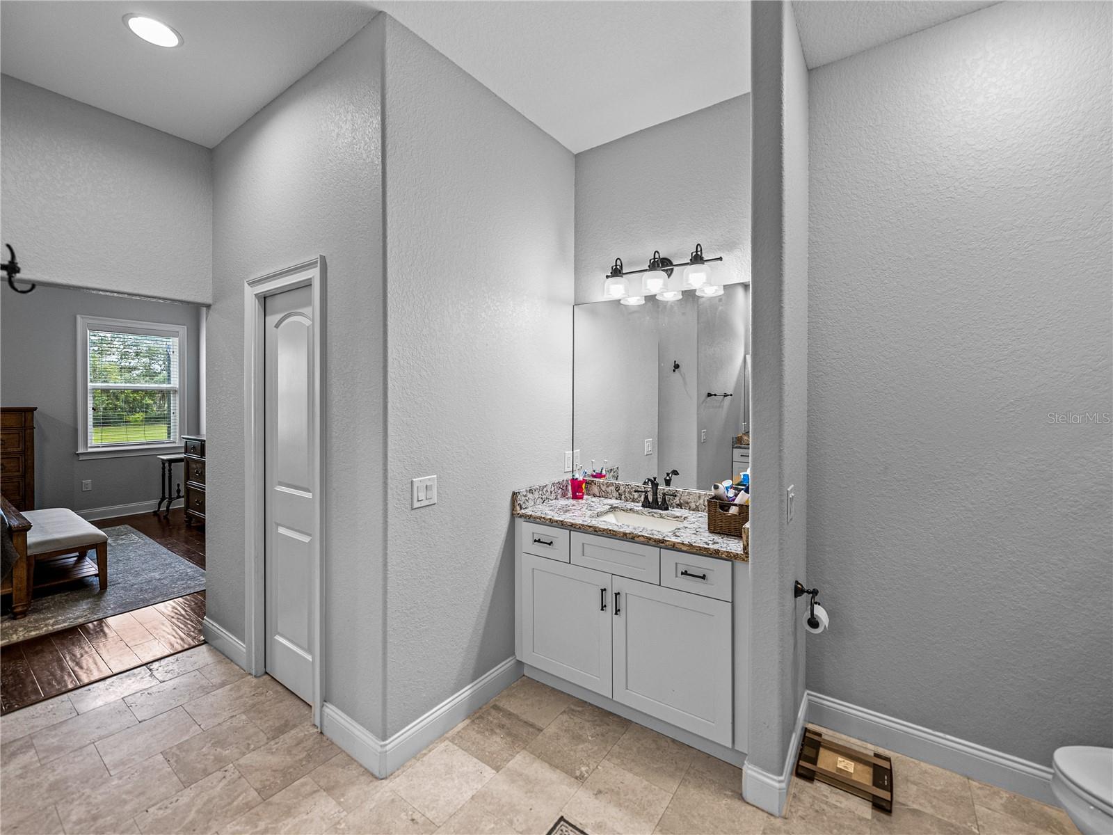 3985 MAMMOTH GROVE RD