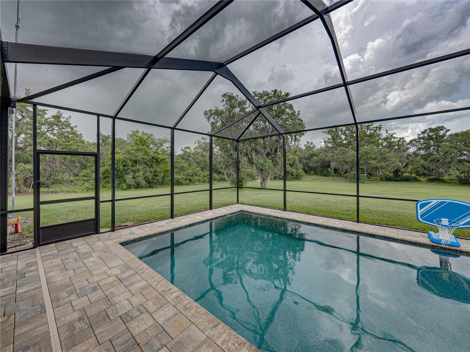3985 MAMMOTH GROVE RD