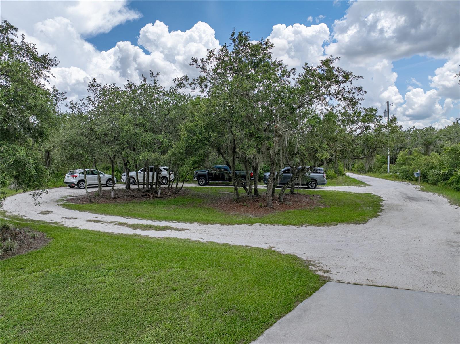 3985 MAMMOTH GROVE RD