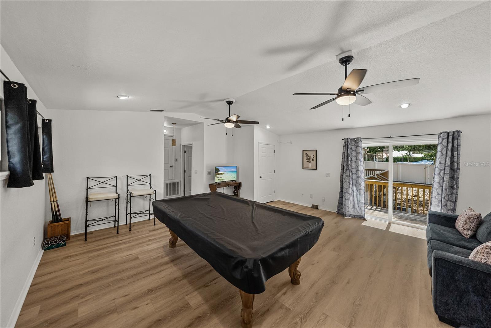 914 MANGHAM RD