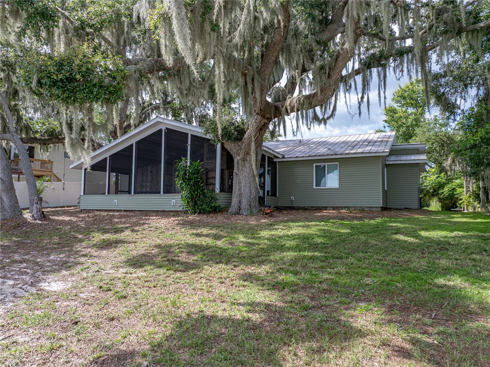 914 MANGHAM RD