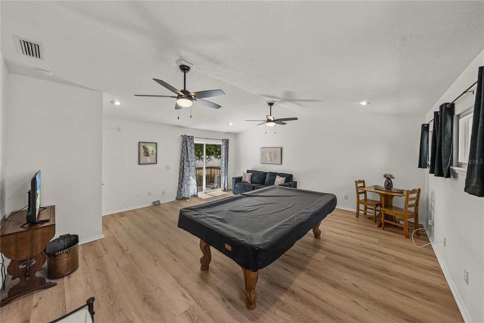 914 MANGHAM RD