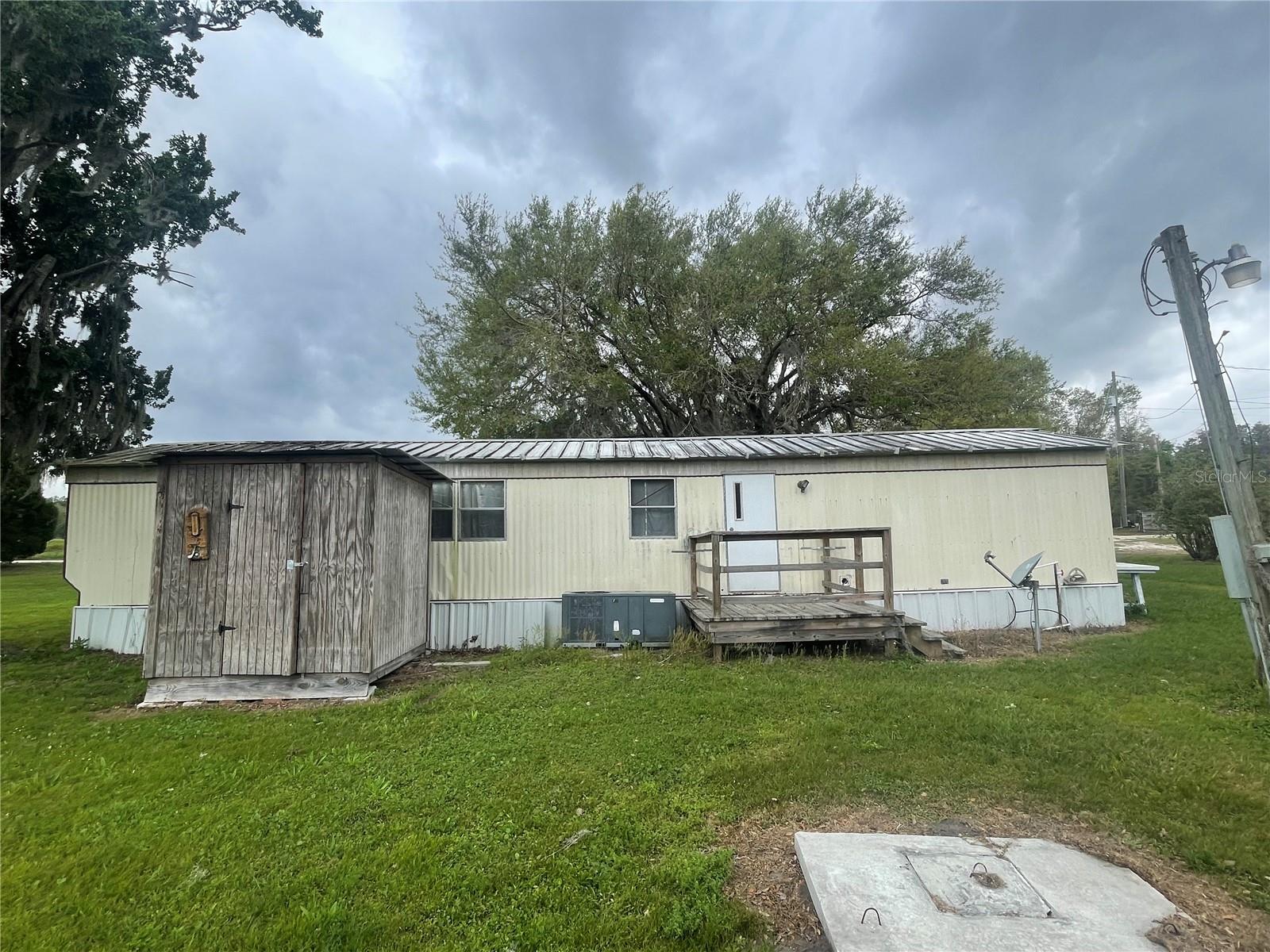610 GROVE DR