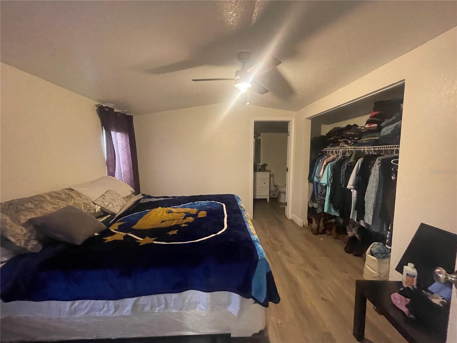 612 GROVE DR