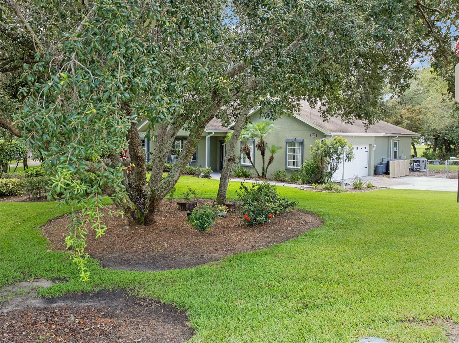 89 PINE FOREST LN