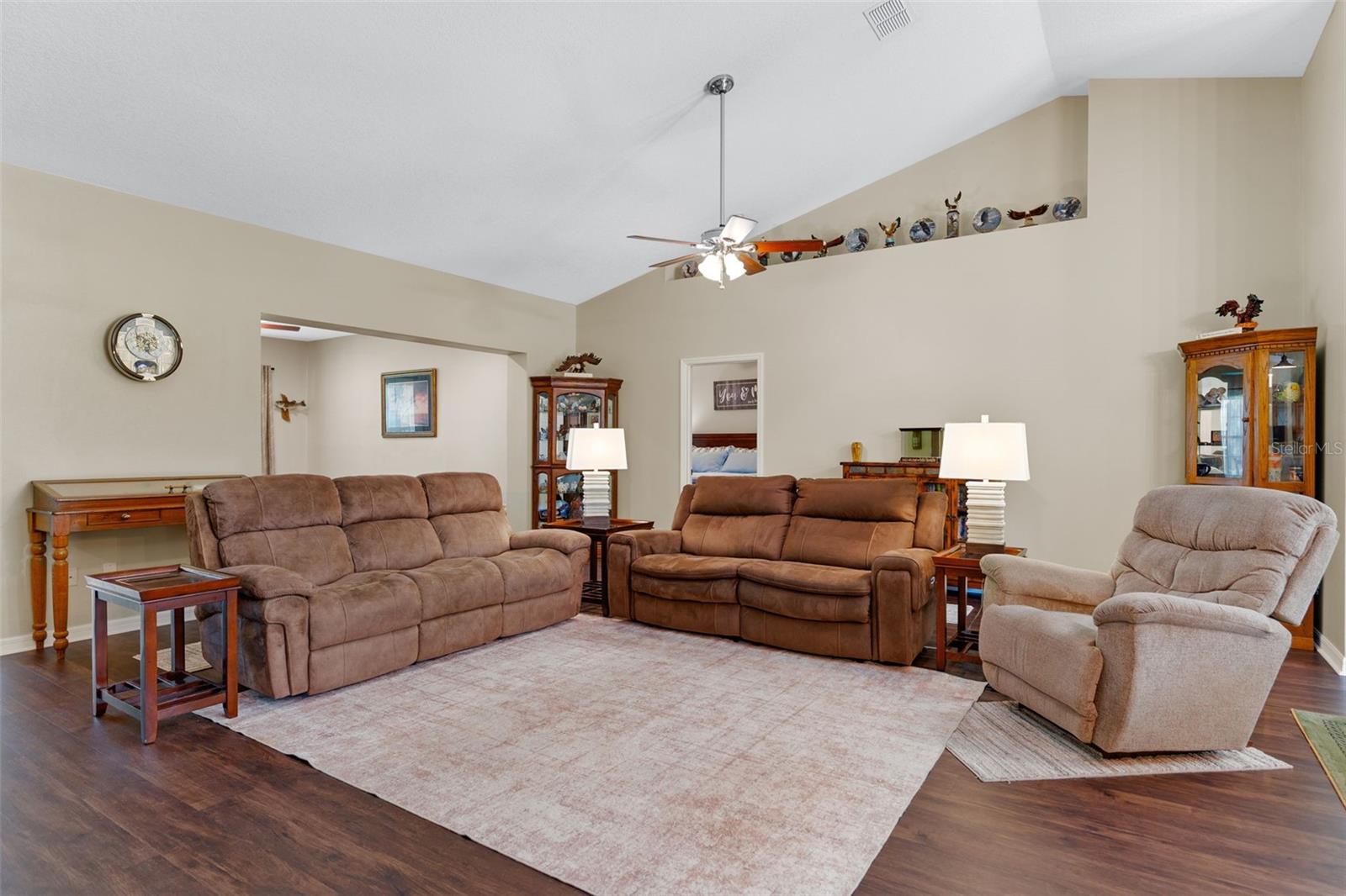89 PINE FOREST LN