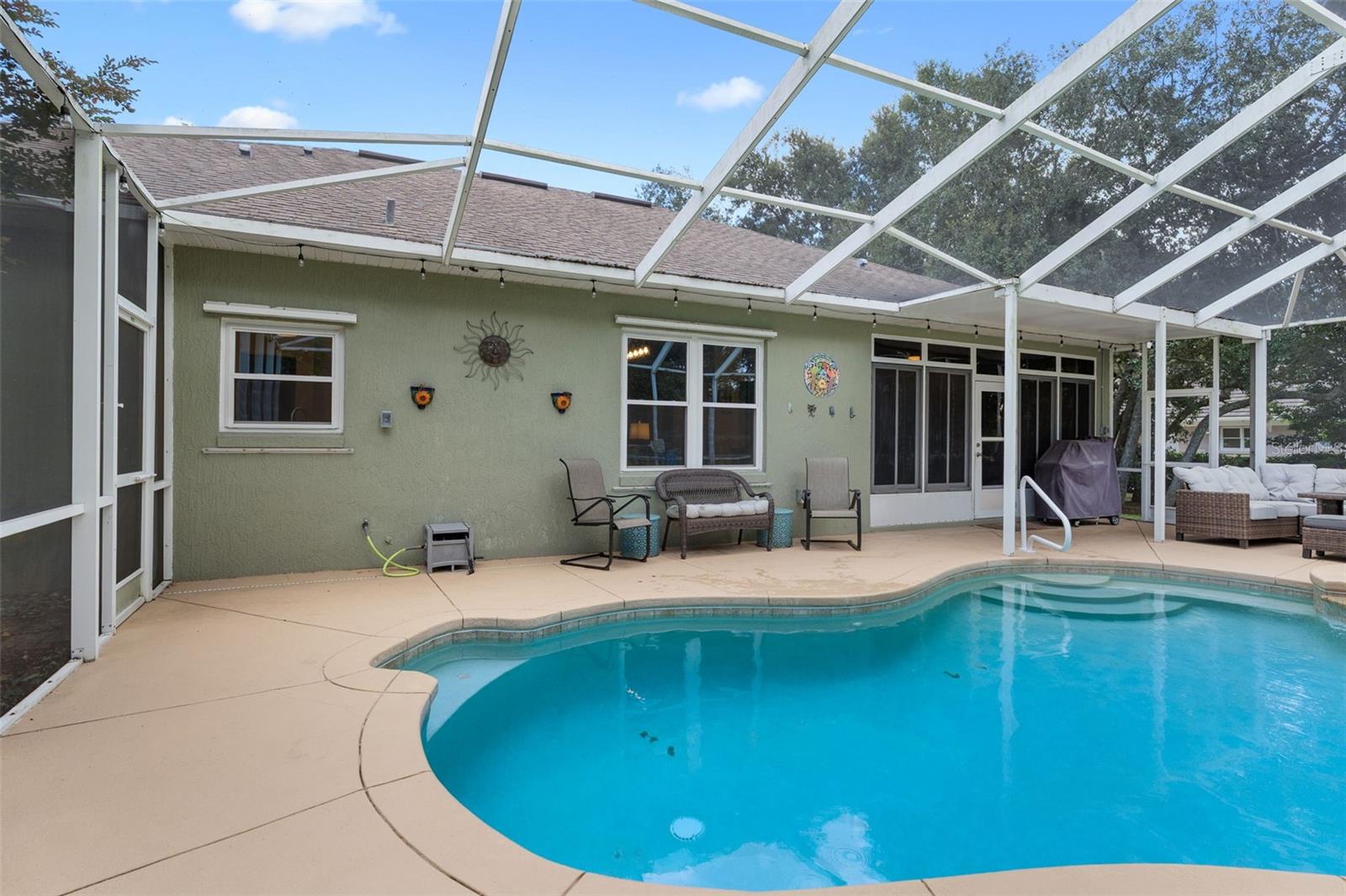 89 PINE FOREST LN