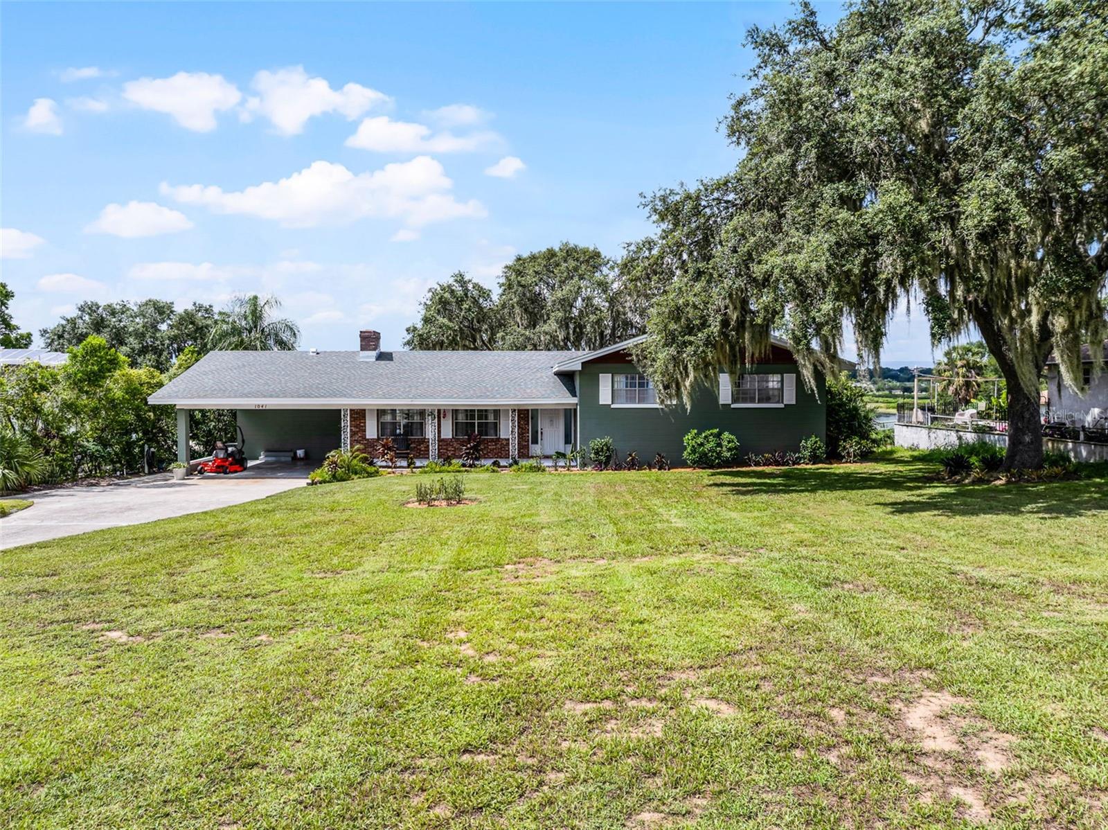 1041 SUNSET DR