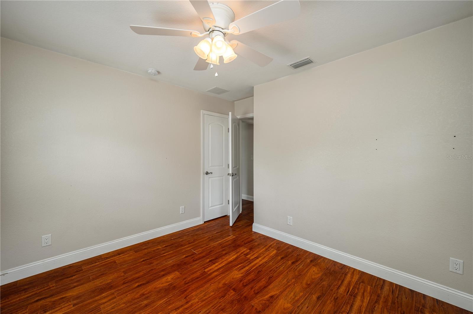 10 PINE ST