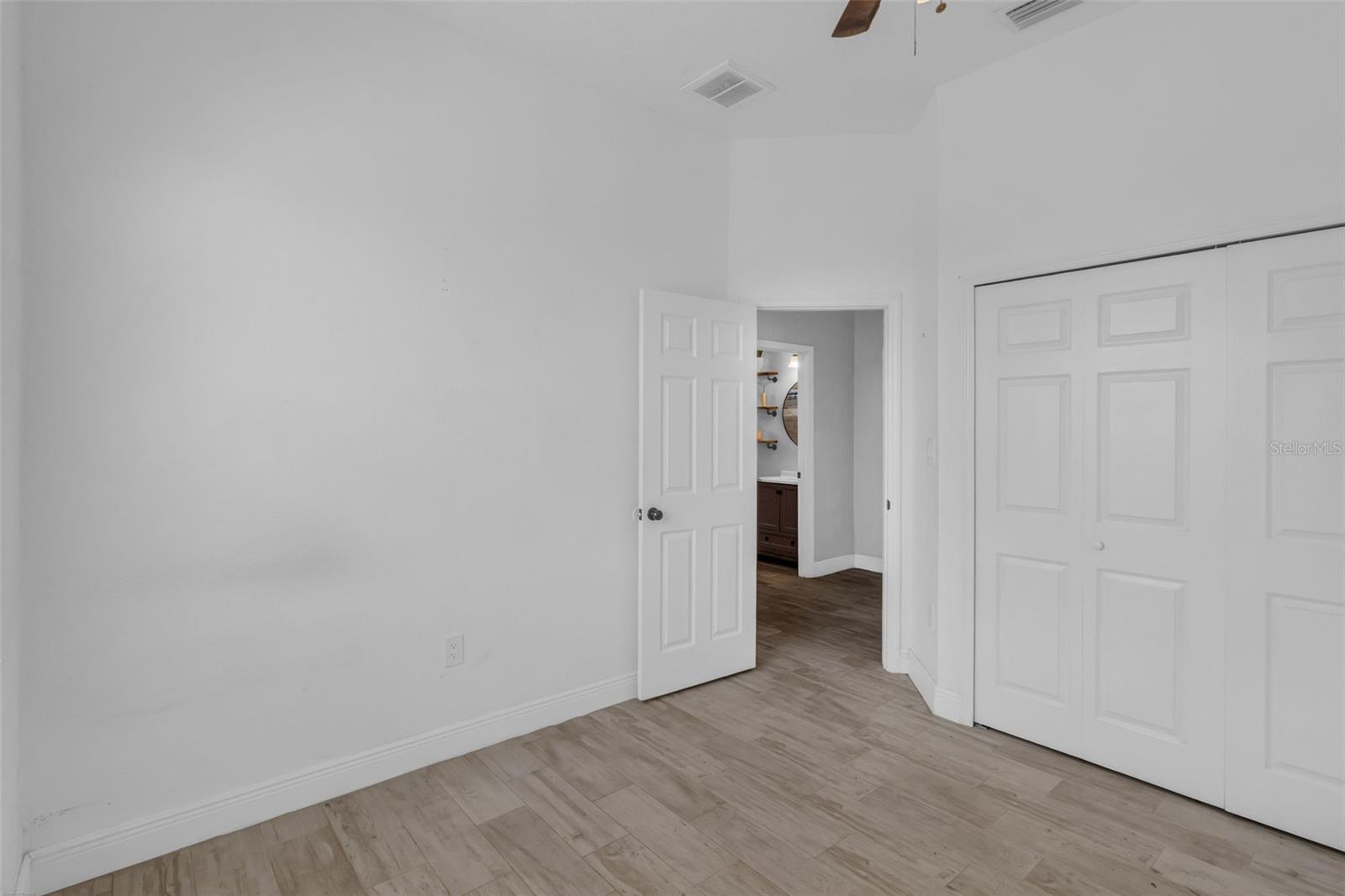 2548 OLD GROVE TRL