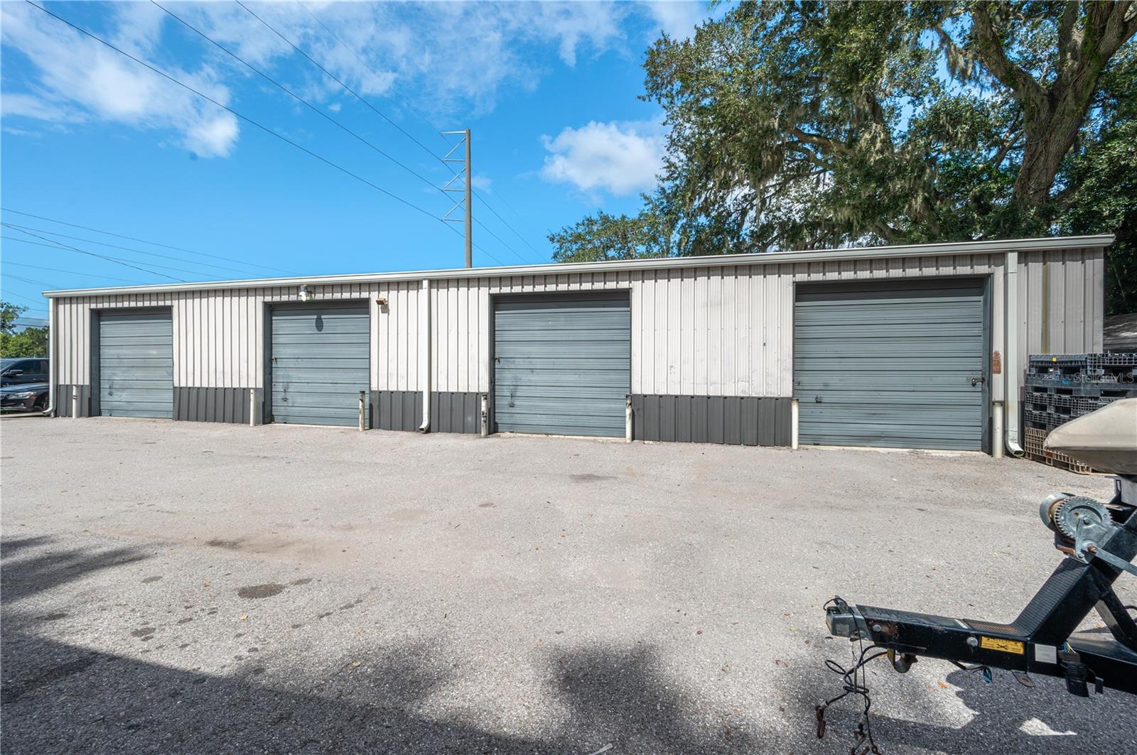 1641 N COMBEE RD