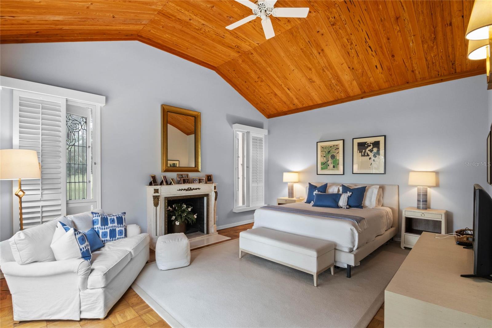 2300 N SCENIC HWY #37