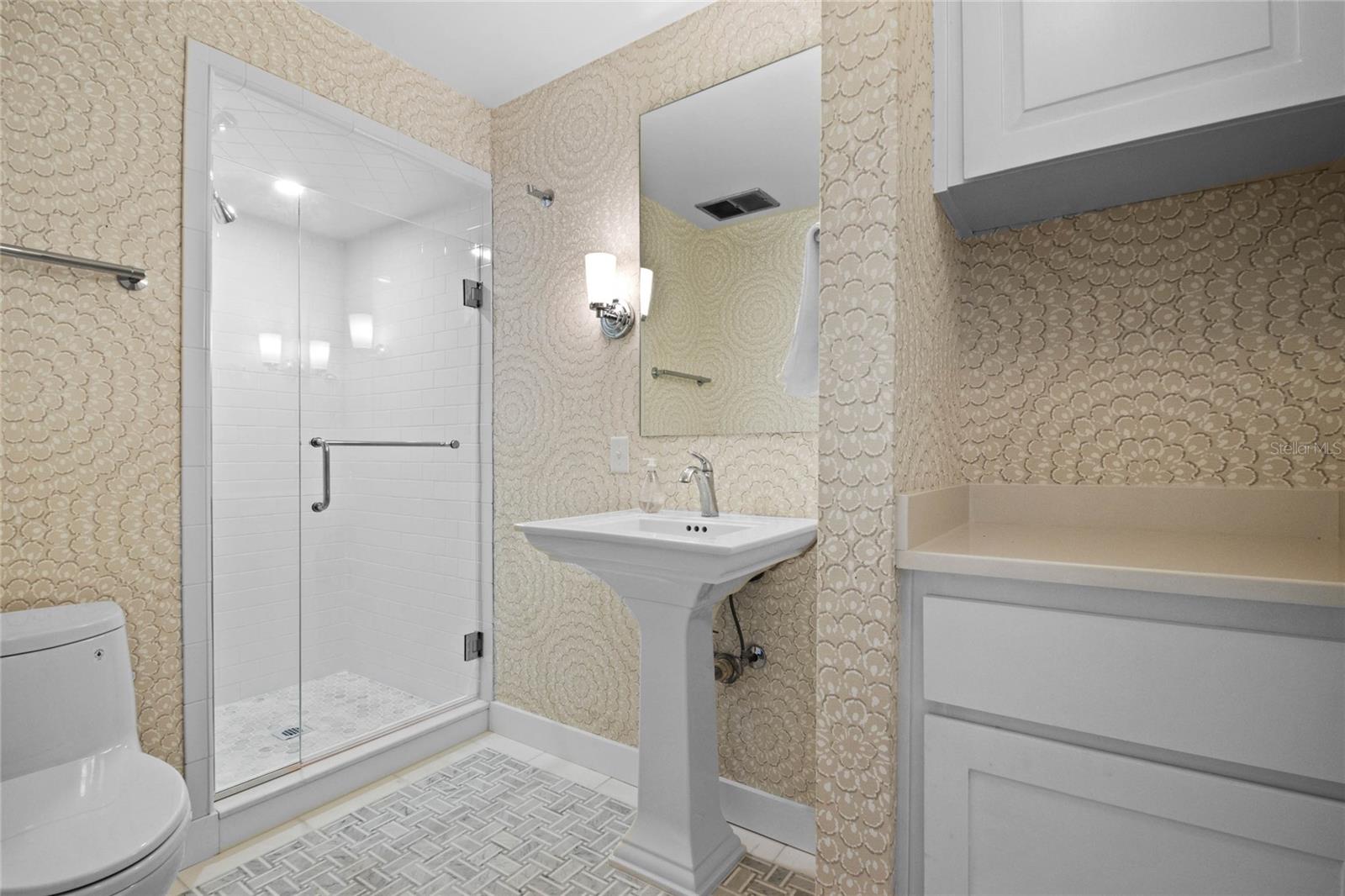 2300 N SCENIC HWY #37