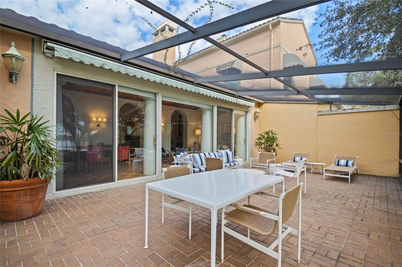 2300 N SCENIC HWY #37