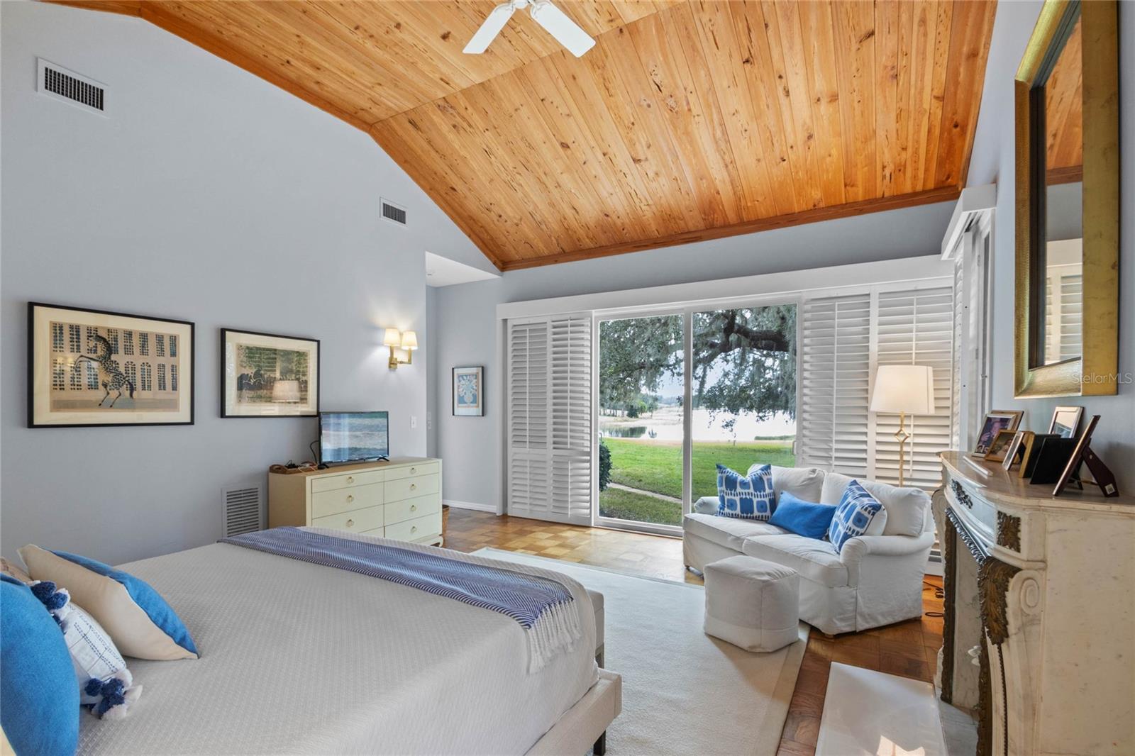 2300 N SCENIC HWY #37