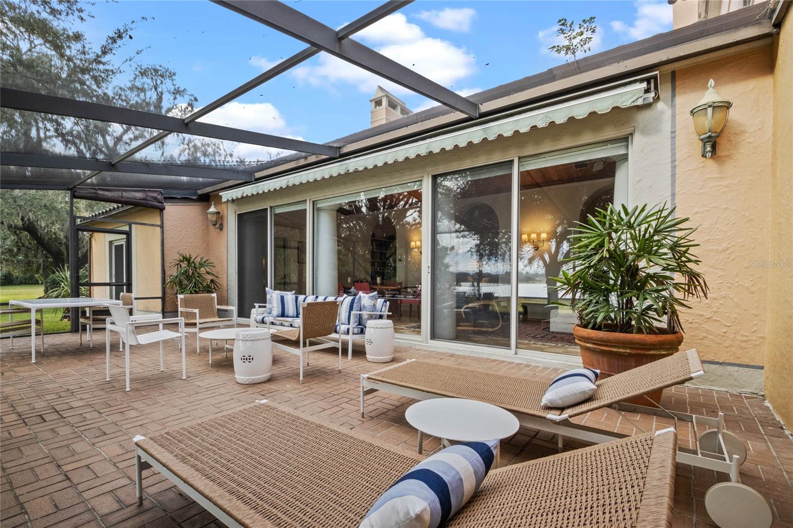 2300 N SCENIC HWY #37