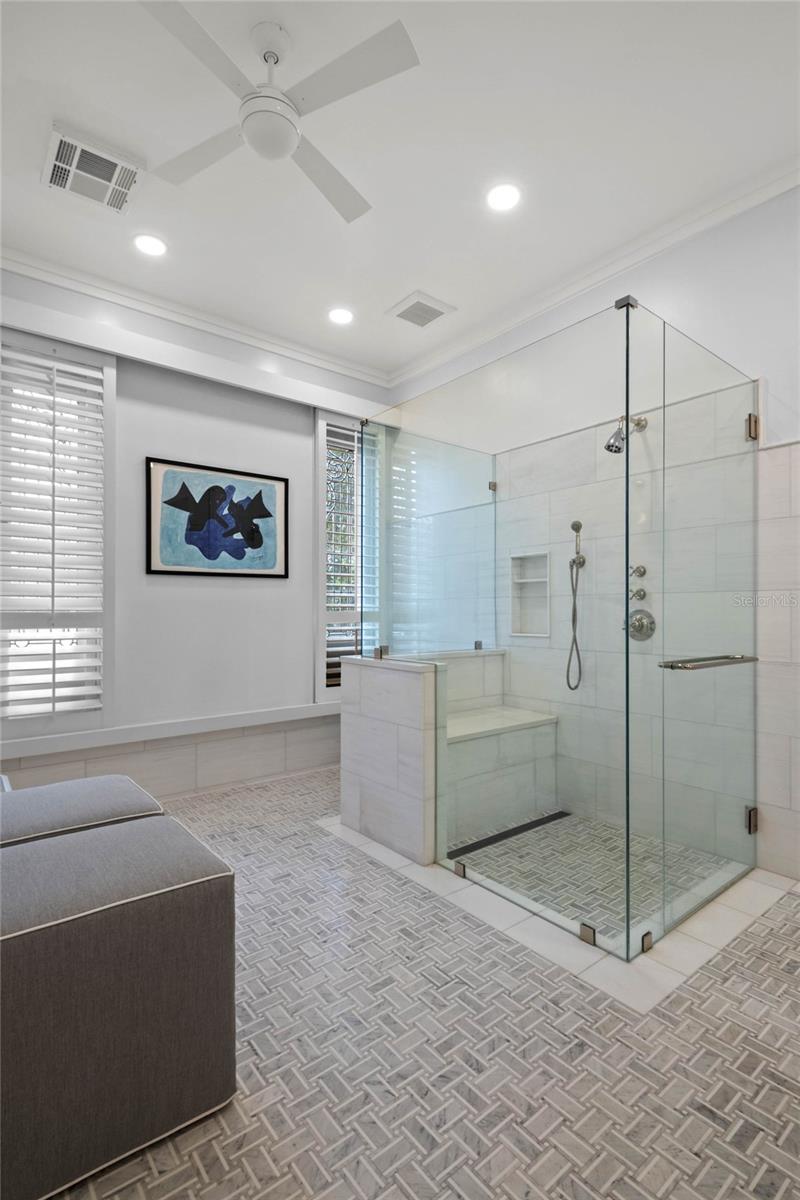 2300 N SCENIC HWY #37