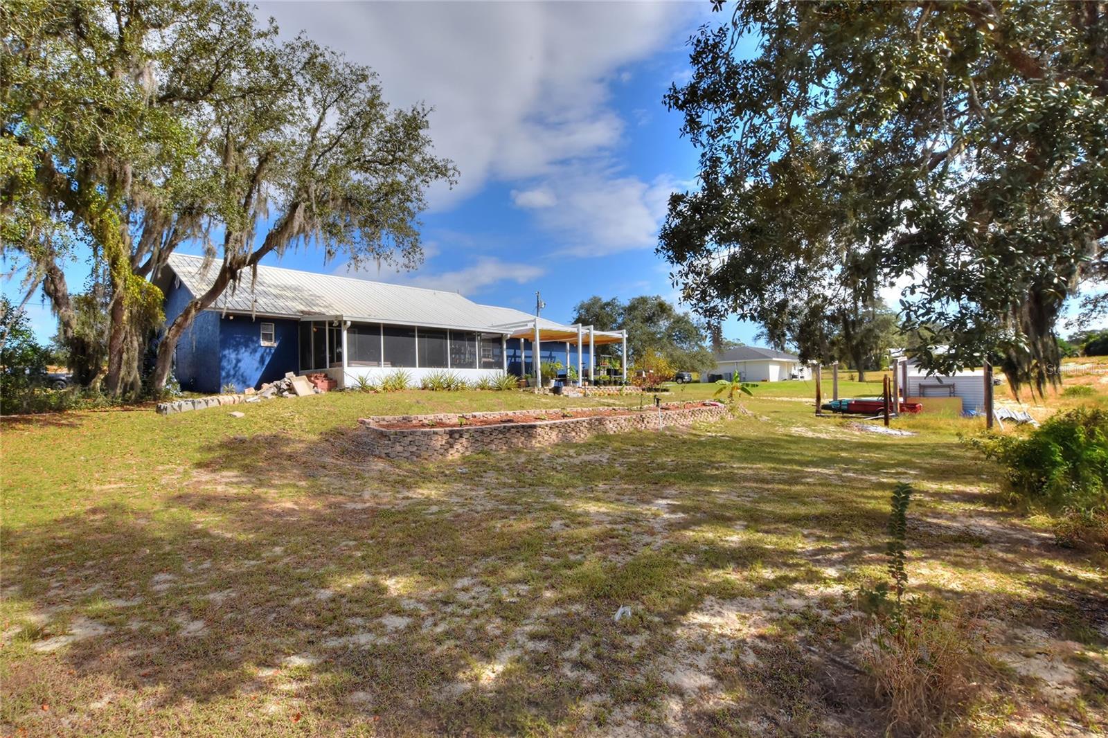 36 FAIRWAY DR