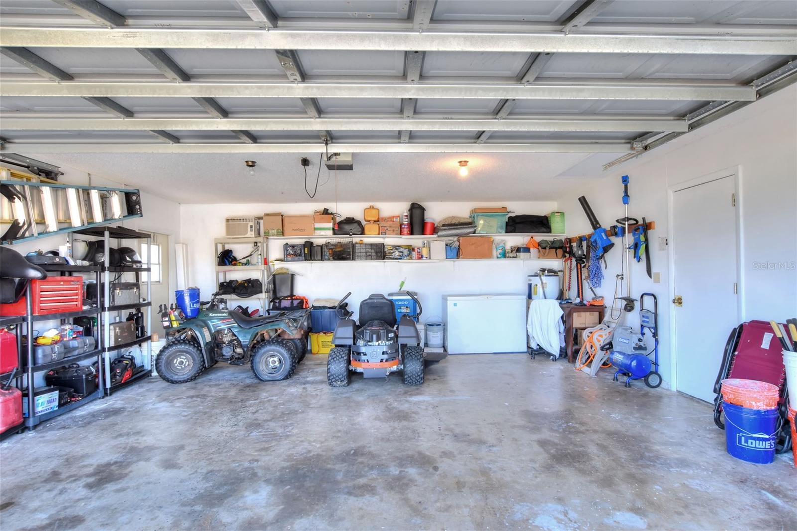 36 FAIRWAY DR