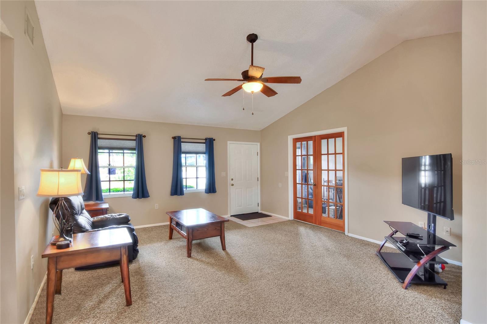 36 FAIRWAY DR