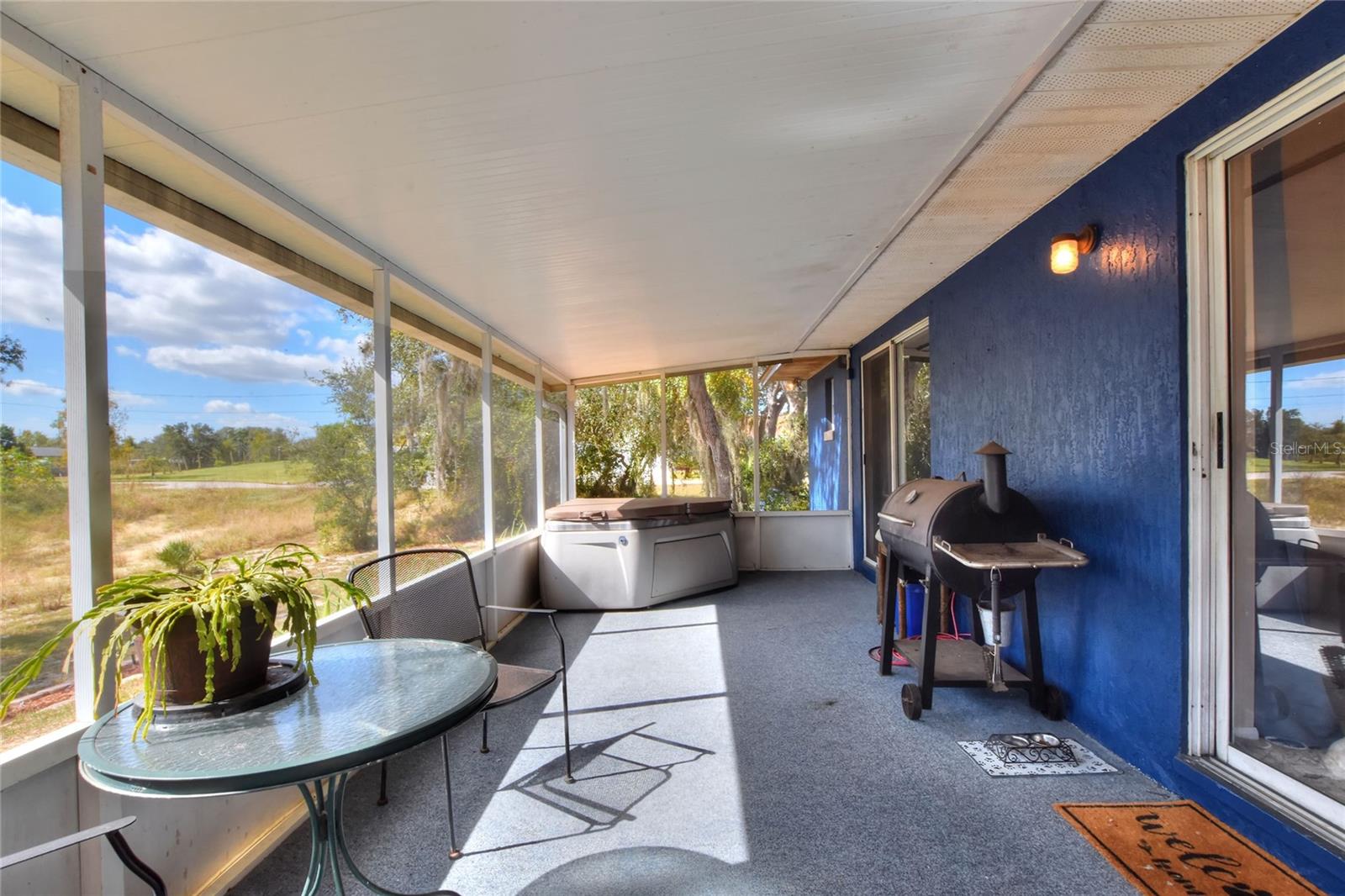 36 FAIRWAY DR
