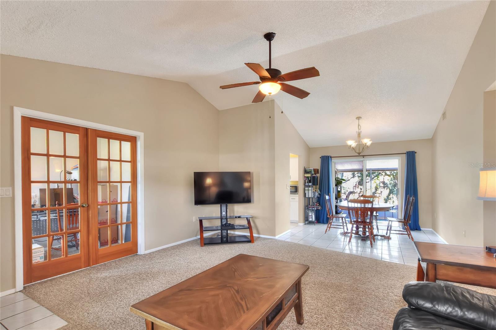 36 FAIRWAY DR