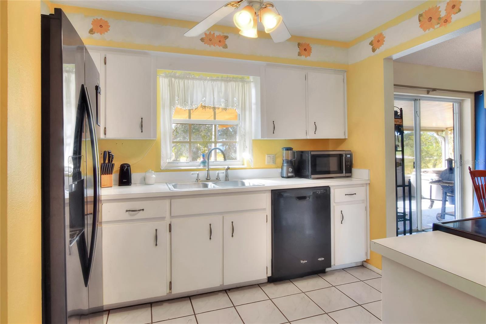 36 FAIRWAY DR