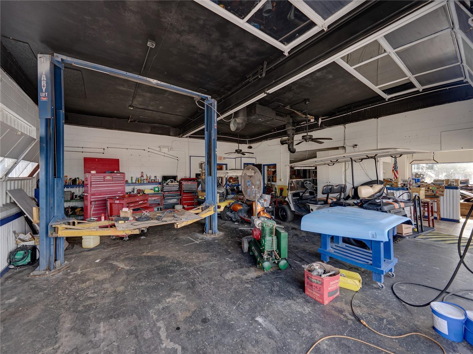 3001 CYPRESS GARDENS RD