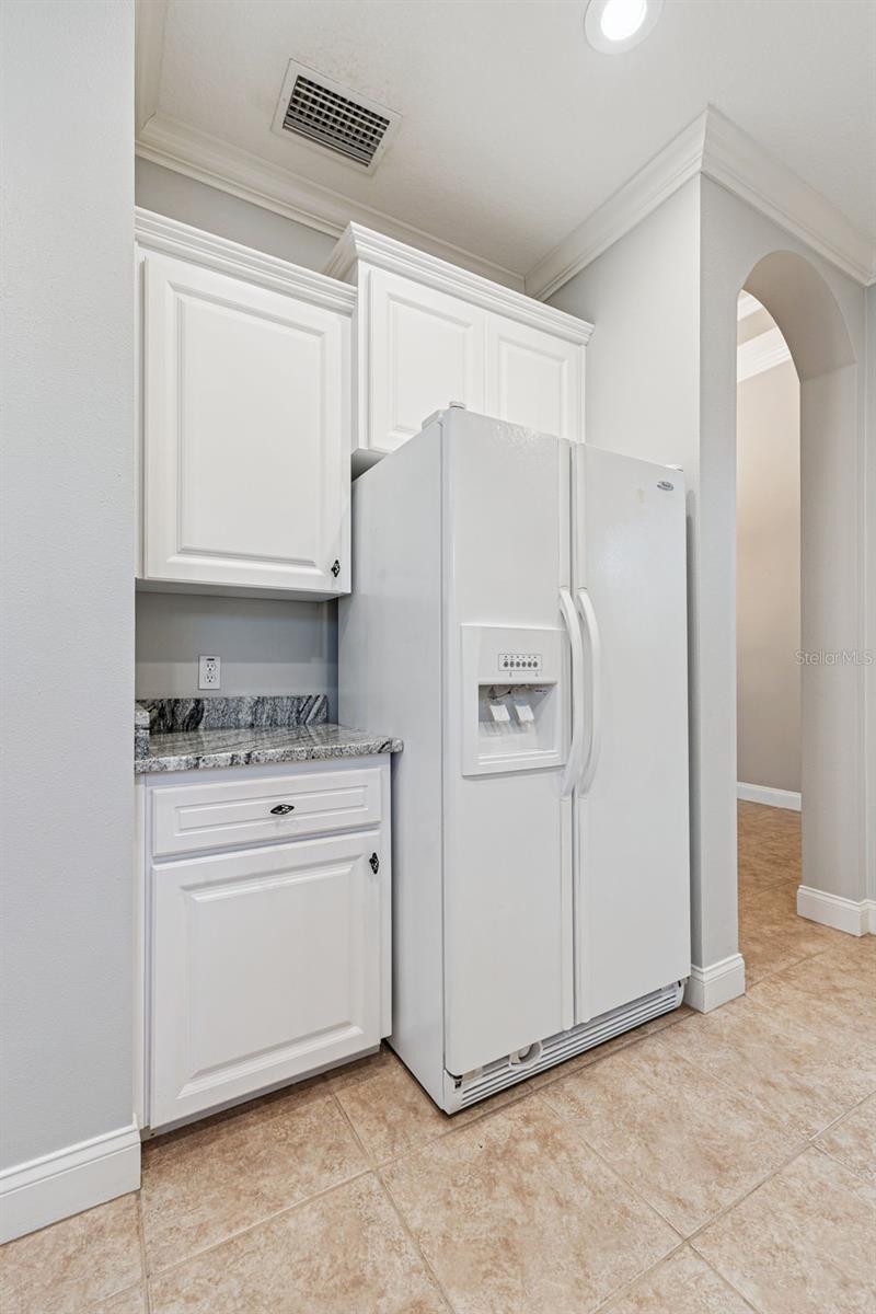 8107 LAKE JAMES BLVD