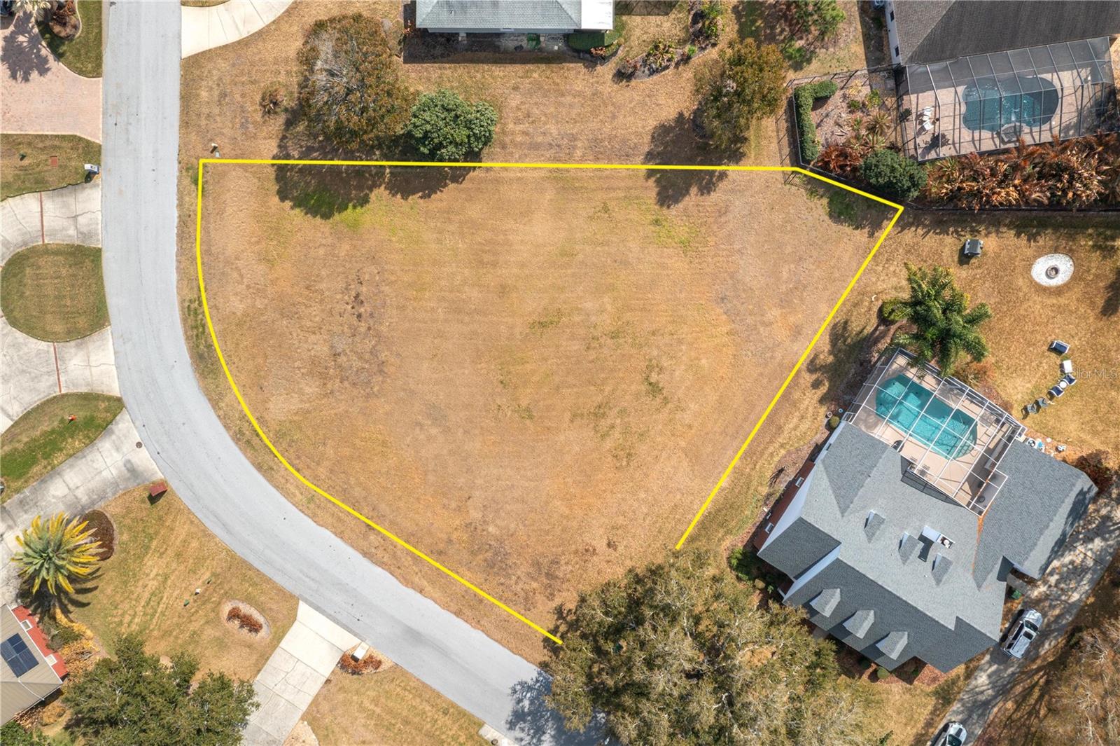 332 HAMILTON SHORE DR