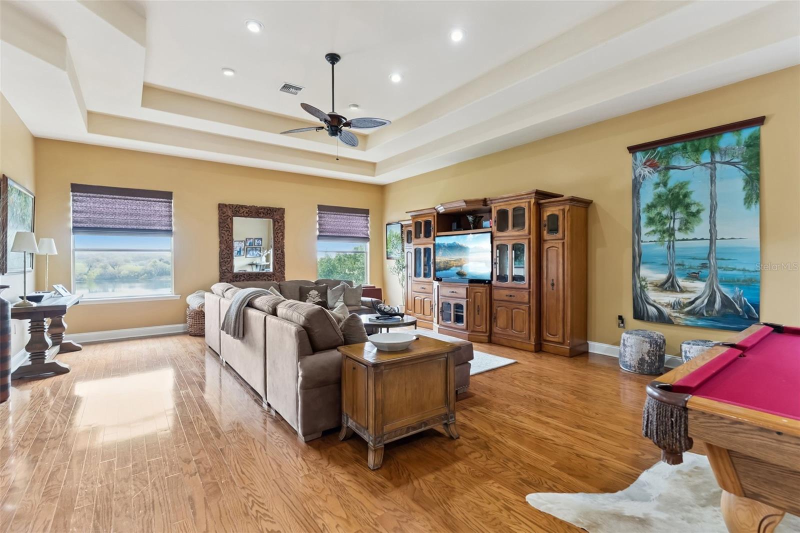 3231 HARBOR BEACH DR