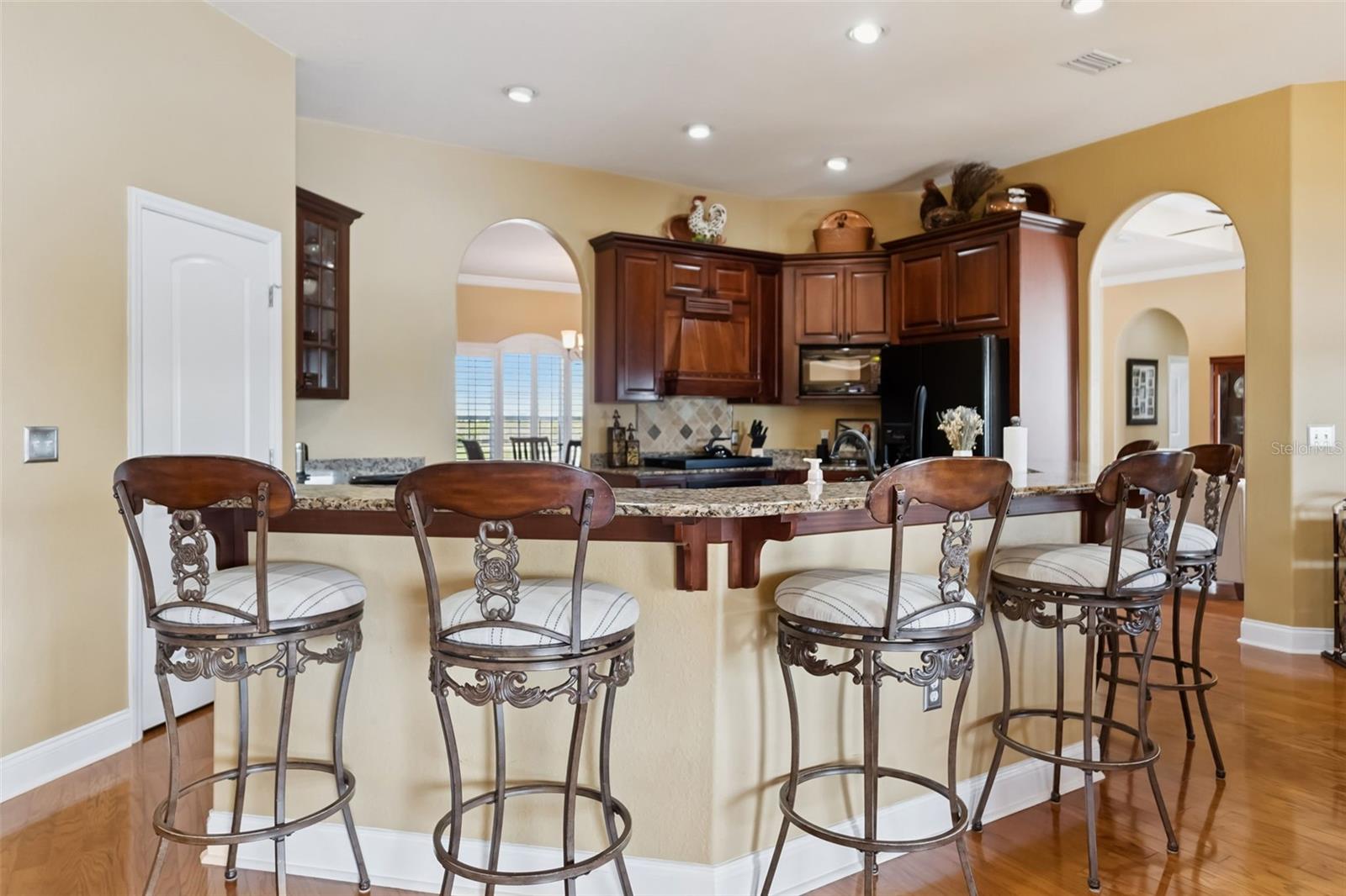 3231 HARBOR BEACH DR