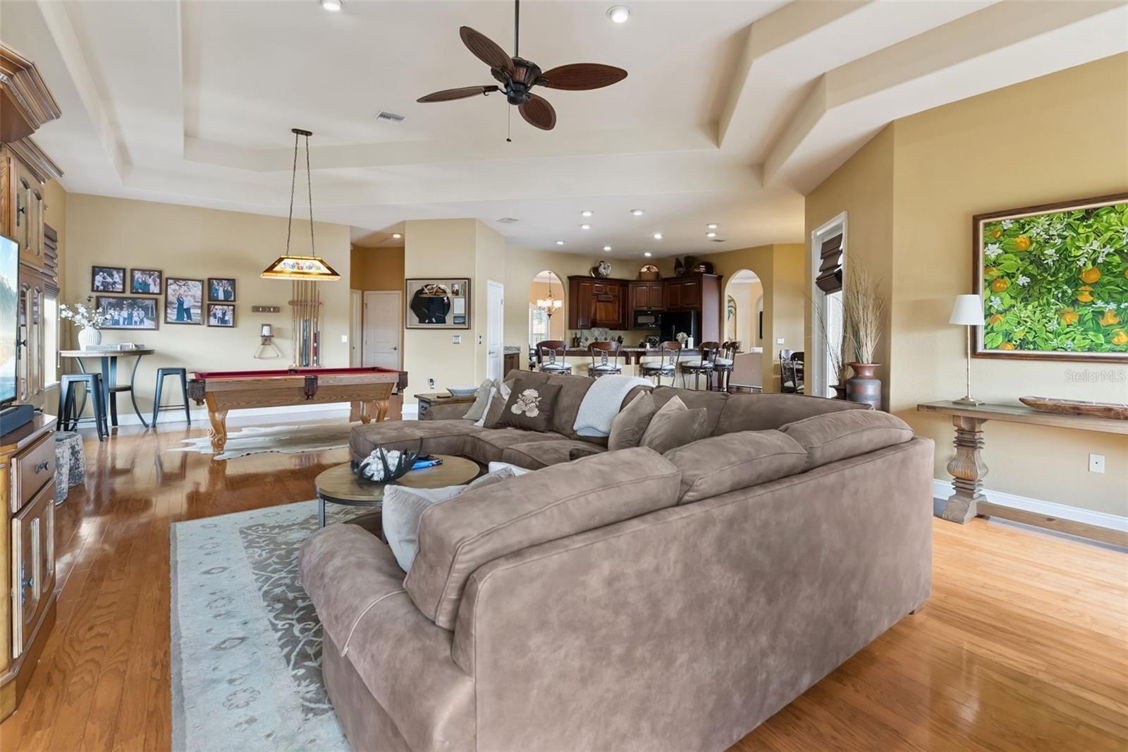 3231 HARBOR BEACH DR