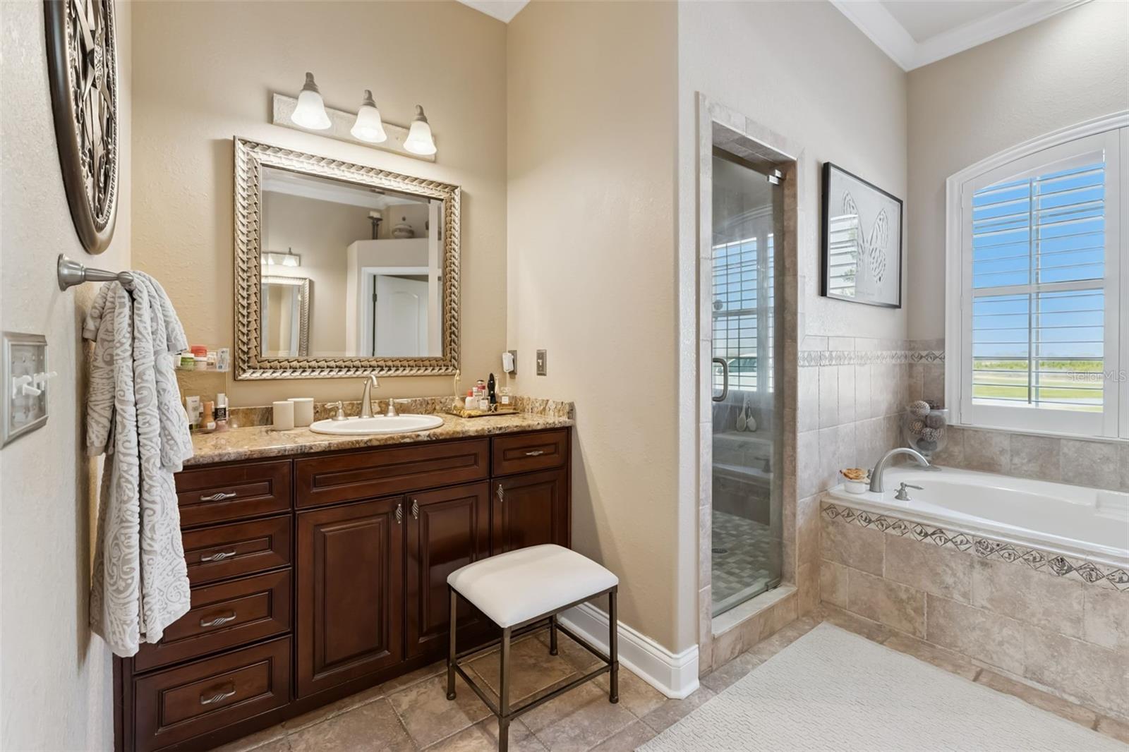 3231 HARBOR BEACH DR