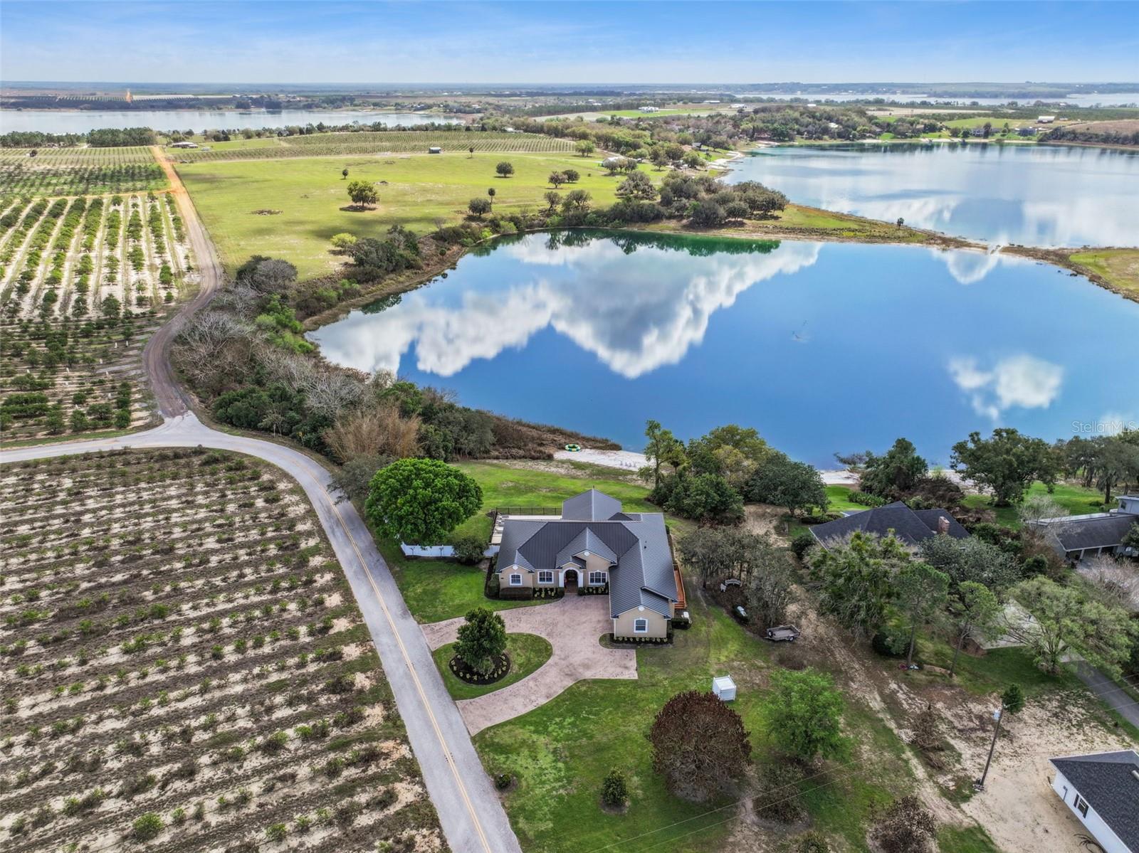 3231 HARBOR BEACH DR