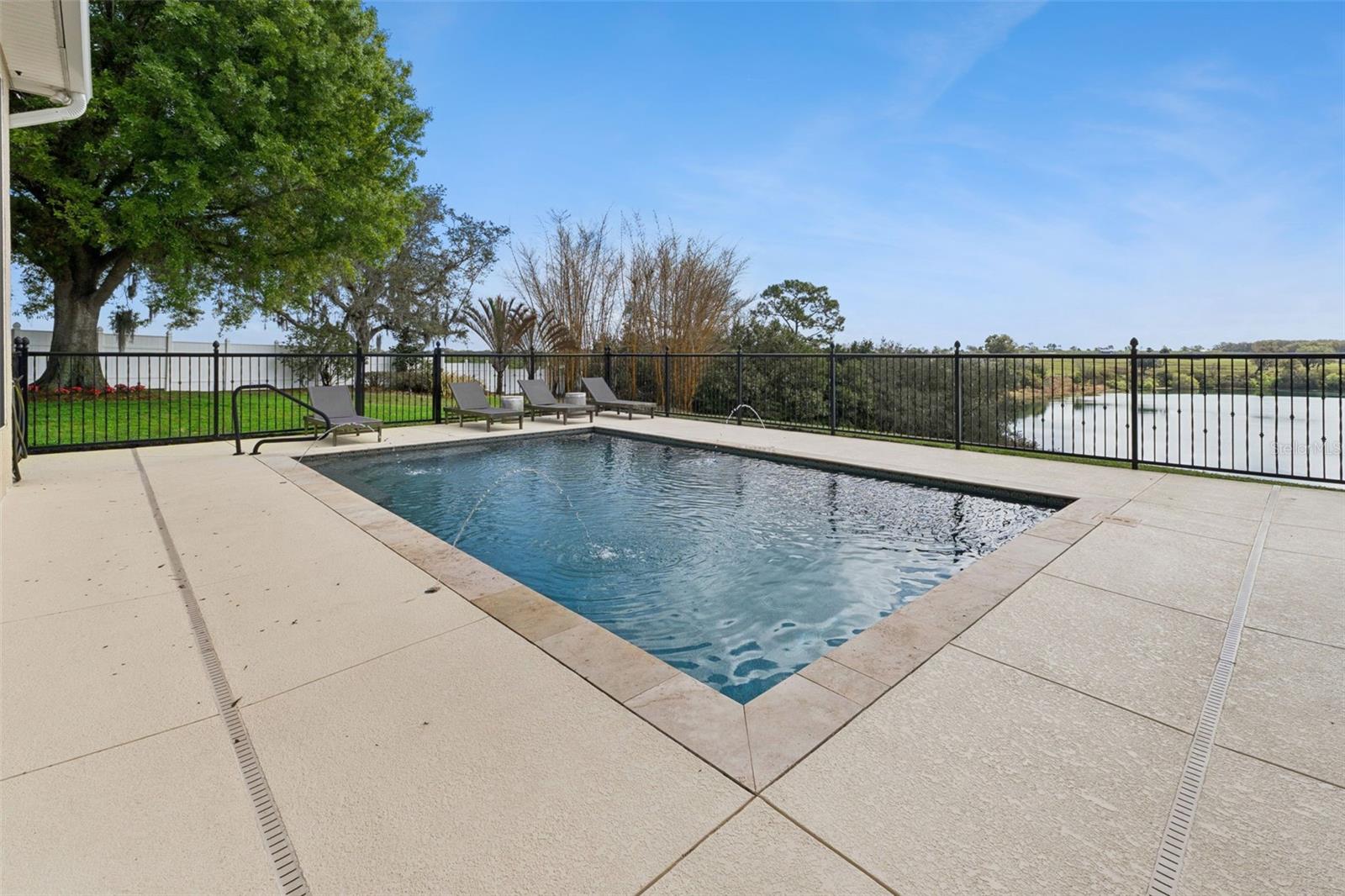 3231 HARBOR BEACH DR