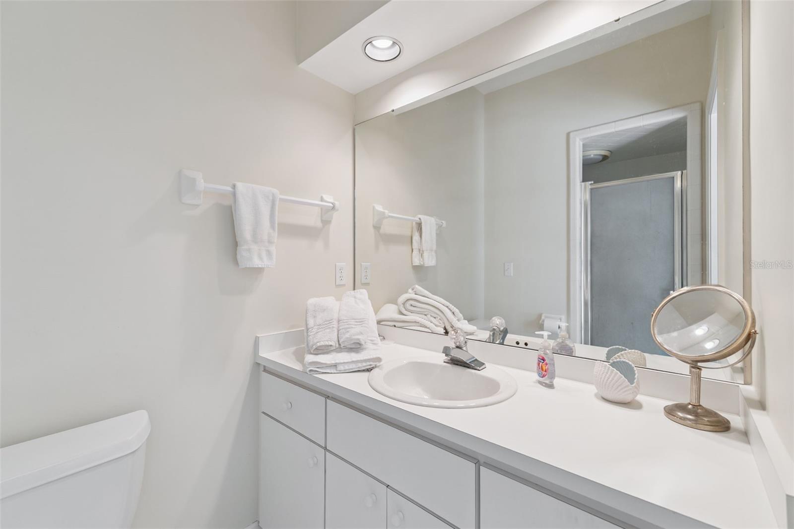 2300 N SCENIC HWY #104