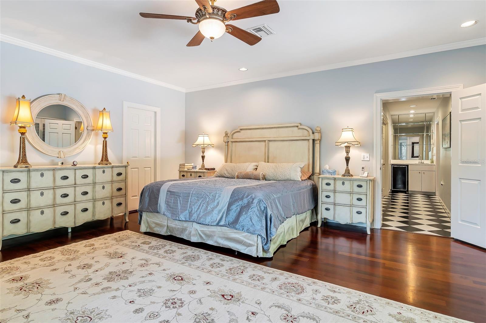 2300 N SCENIC HWY #104