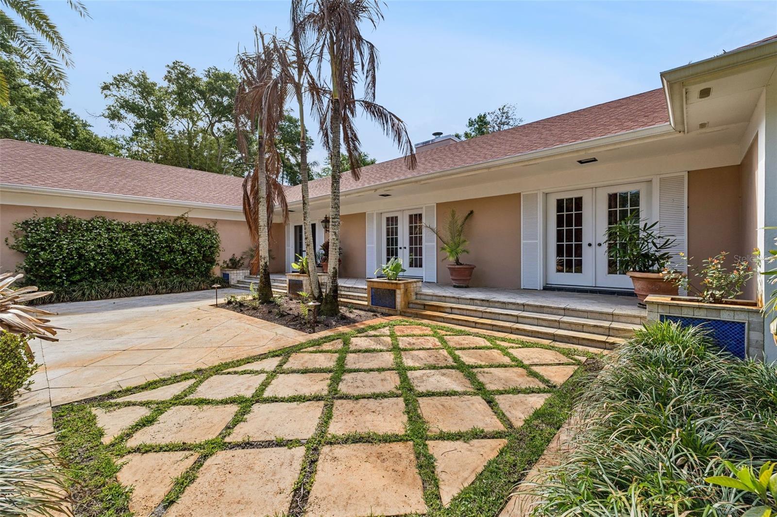 2300 N SCENIC HWY #104