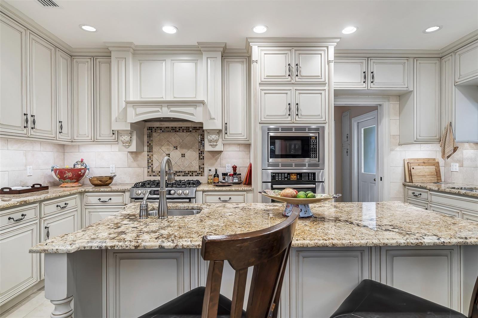 2300 N SCENIC HWY #104