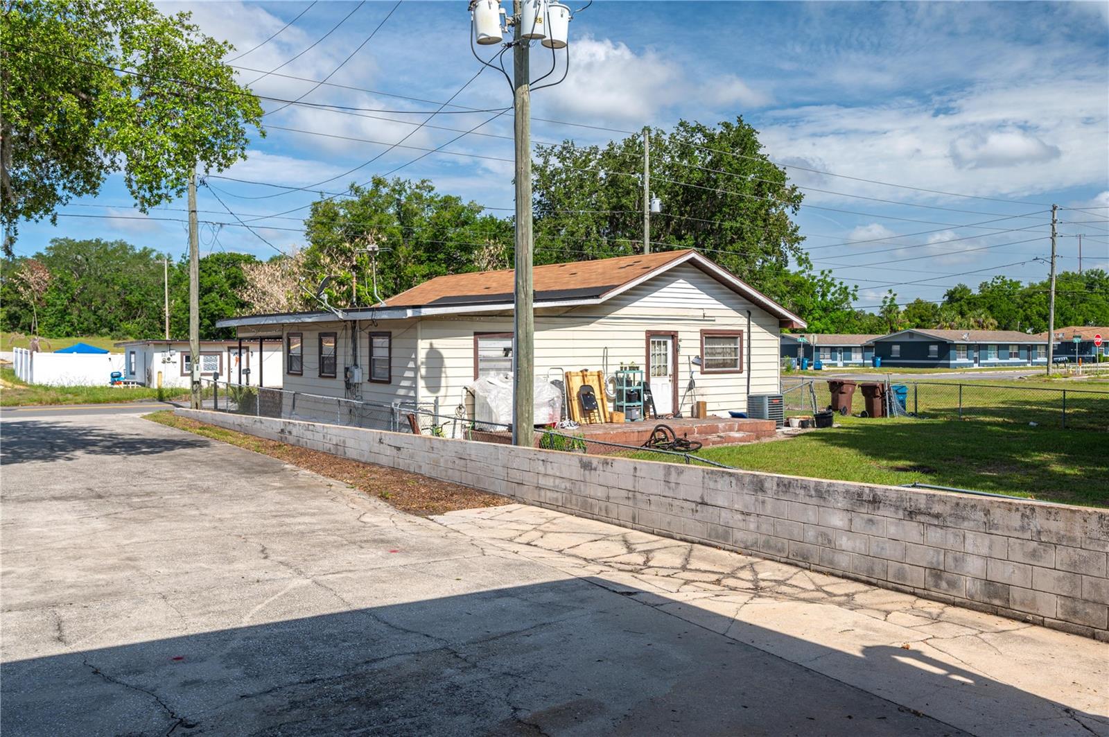 126 STATE ROAD 60 W