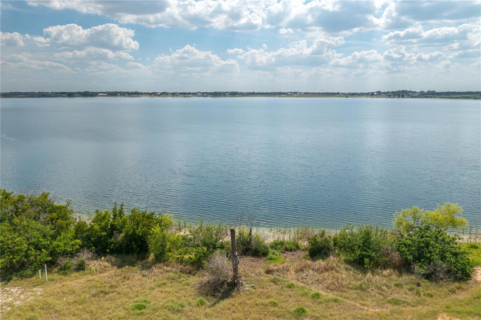 842 EAGLE LAKE LOOP RD