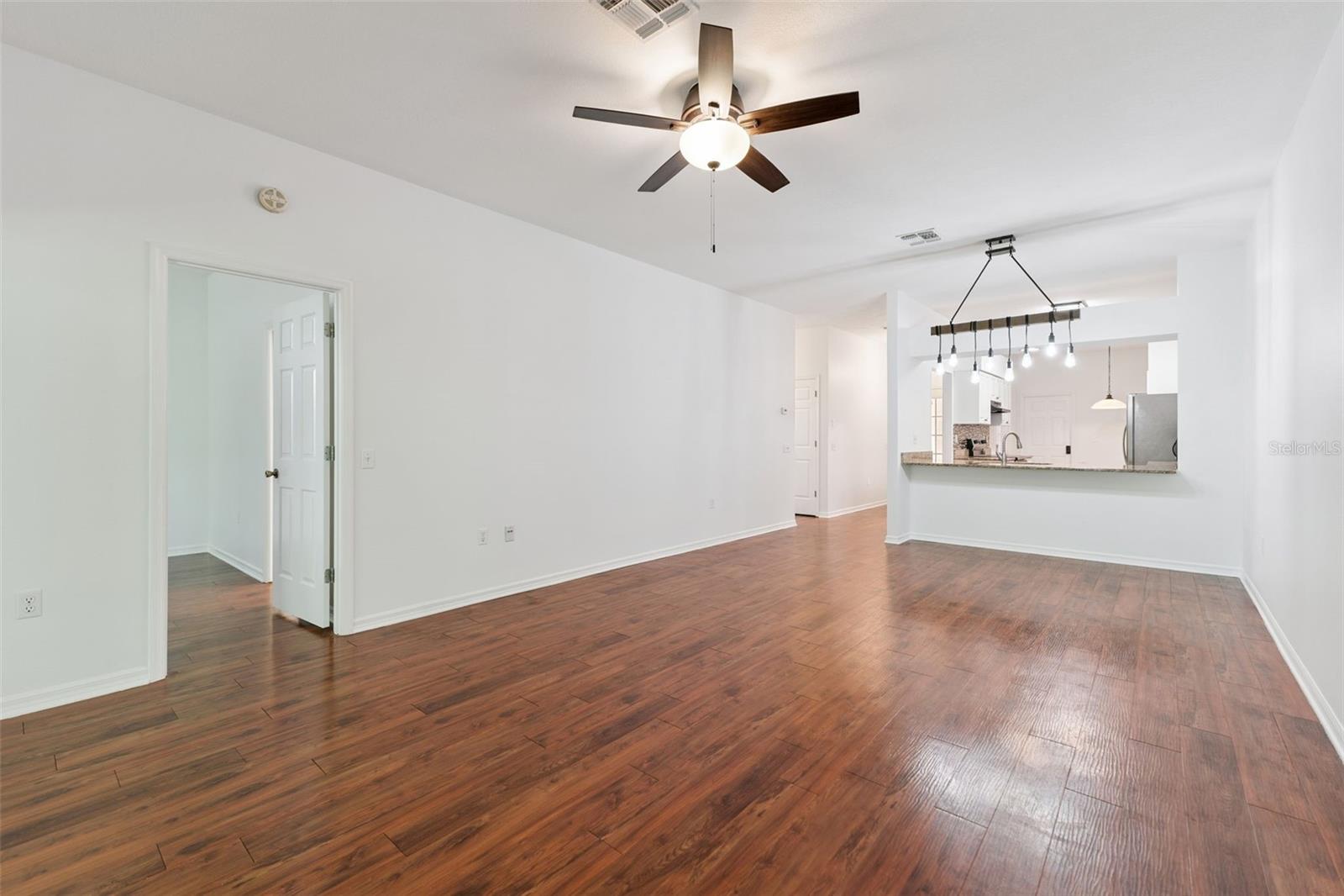 10 ENCLAVE DR