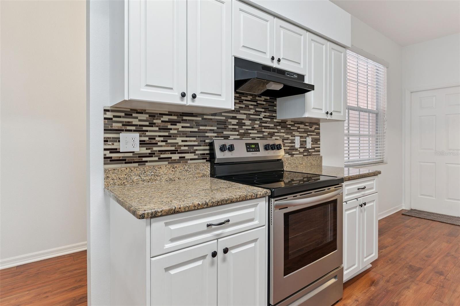 10 ENCLAVE DR