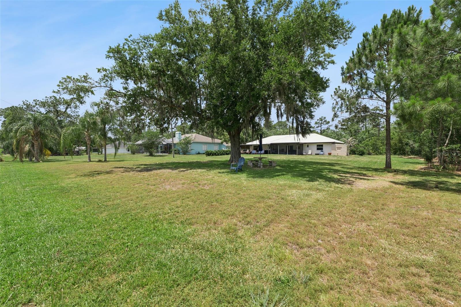 7651 LIMONIA DR