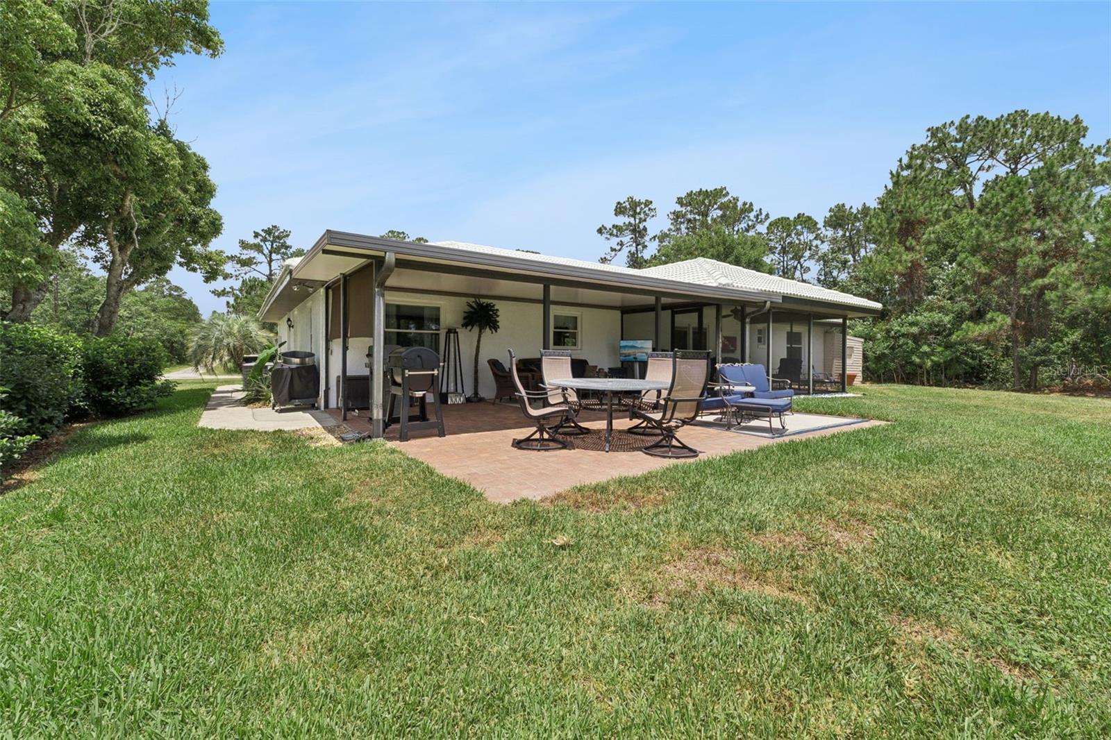 7651 LIMONIA DR