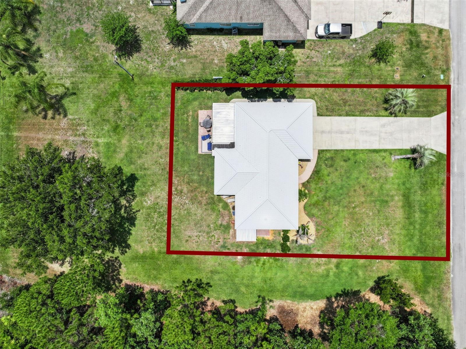 7651 LIMONIA DR