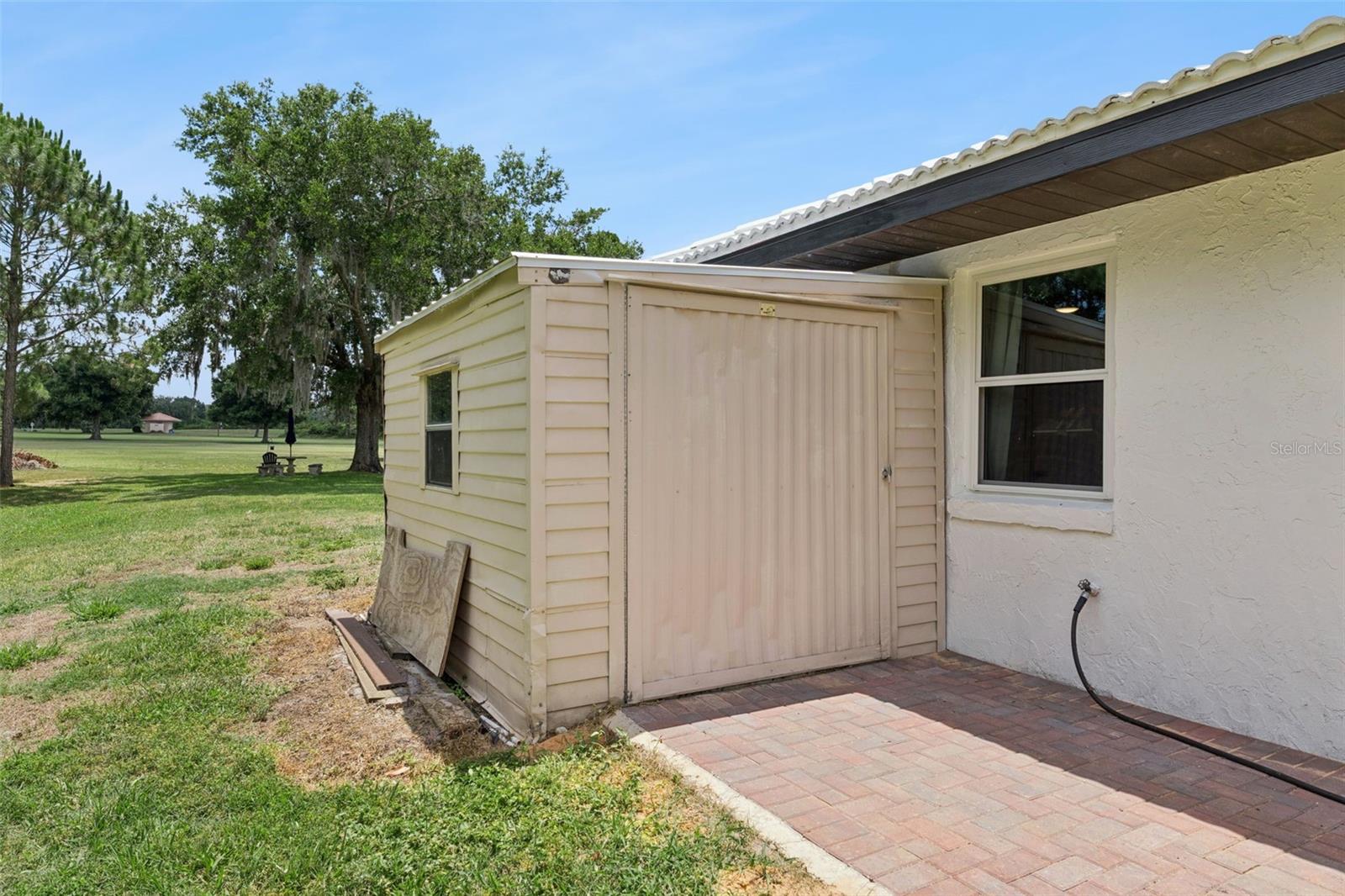 7651 LIMONIA DR